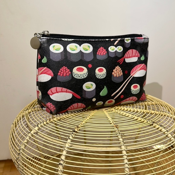 Pouch - Picture 1 of 1